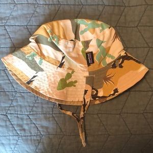 Like New Patagonia Reversible Baby Sun Hat